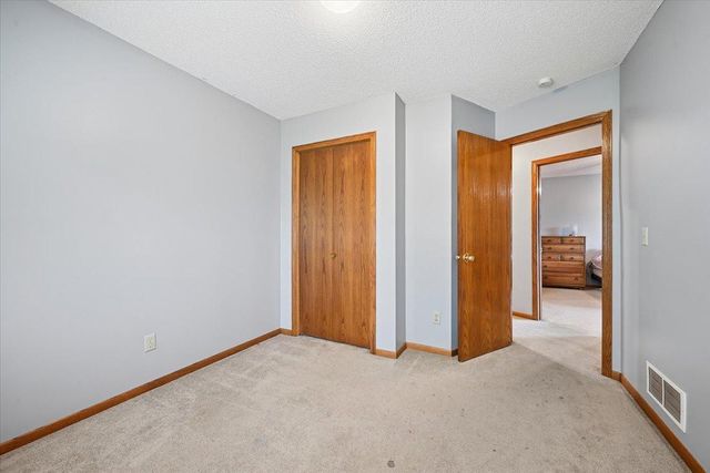 3894 123rd Avenue NW, Coon Rapids, MN 55433