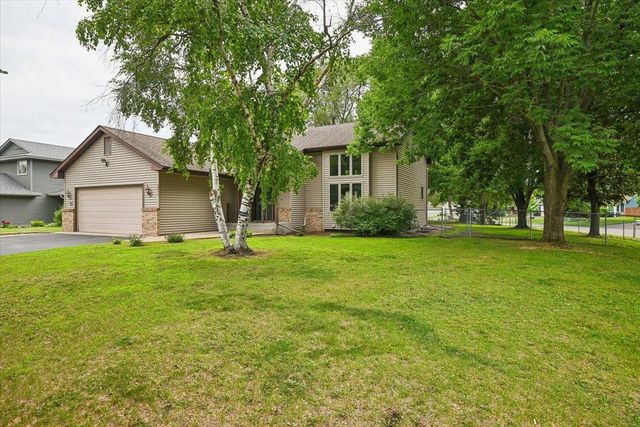 3894 123rd Avenue NW, Coon Rapids, MN 55433