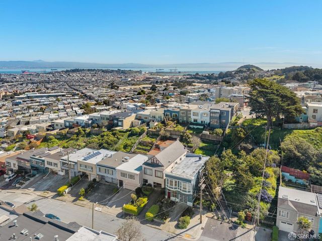 89 Athens Street, San Francisco, CA 94112