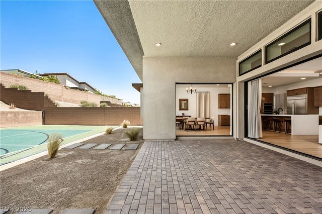413 Vista Sunset Avenue, Las Vegas, NV 89138