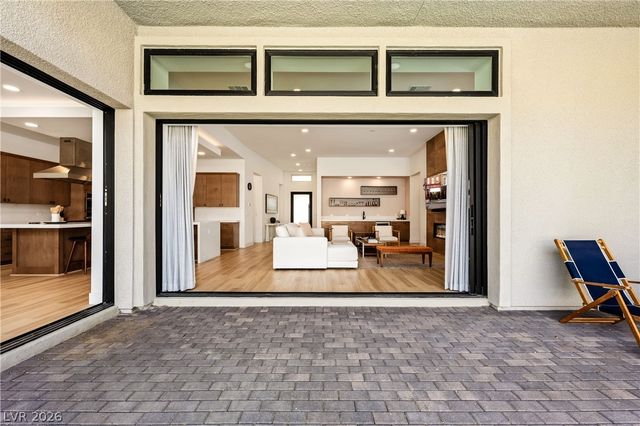 413 Vista Sunset Avenue, Las Vegas, NV 89138
