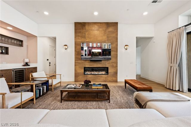 413 Vista Sunset Avenue, Las Vegas, NV 89138