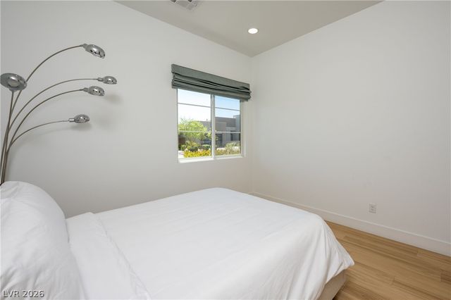 413 Vista Sunset Avenue, Las Vegas, NV 89138