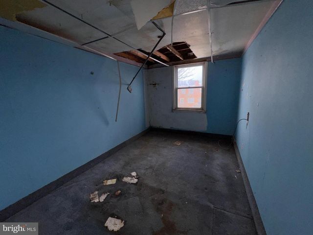 1117 TREMONT DR, Glenolden, PA 19036