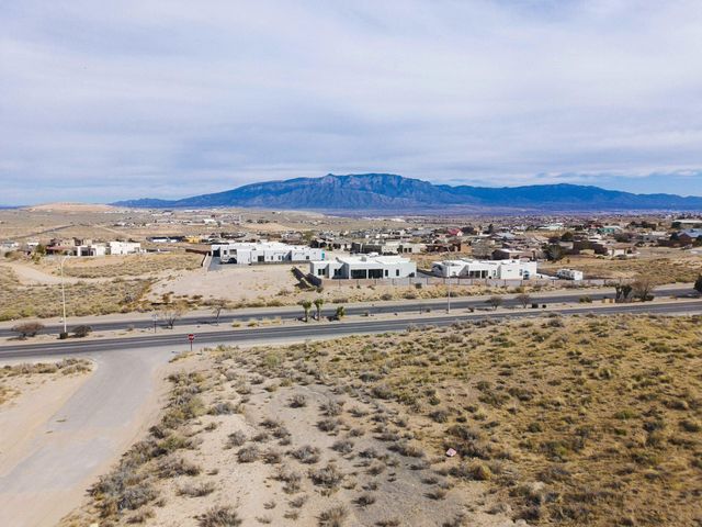 801 Acano Circle NE, Rio Rancho, NM 87124