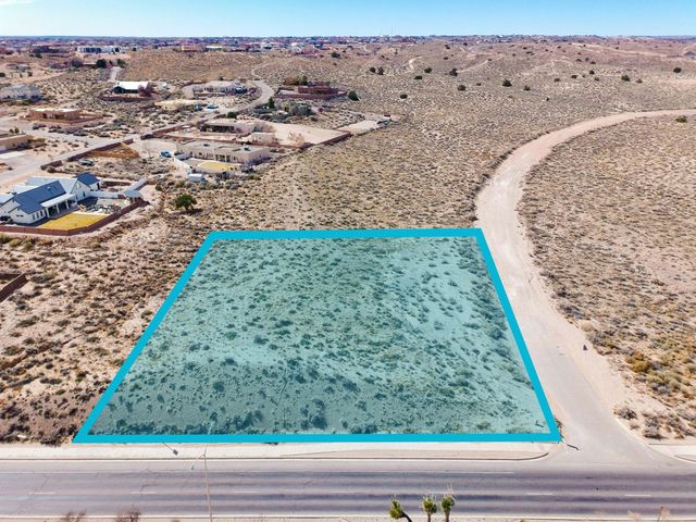 801 Acano Circle NE, Rio Rancho, NM 87124