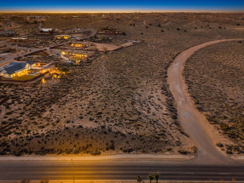 Image 30 of property listing at 801 Acano Circle NE, Rio Rancho, NM 87124