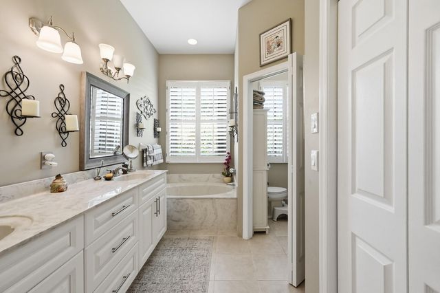 262 Sherwood Forest Drive, Delray Beach, FL 33445