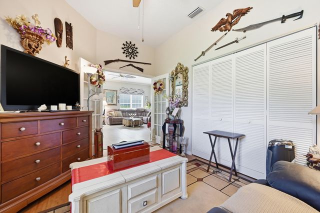 262 Sherwood Forest Drive, Delray Beach, FL 33445