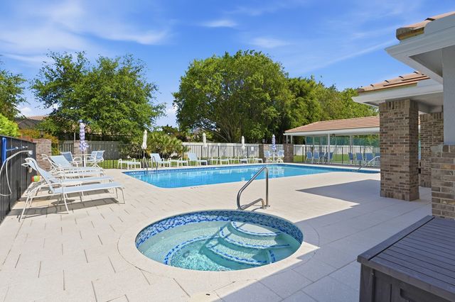 262 Sherwood Forest Drive, Delray Beach, FL 33445