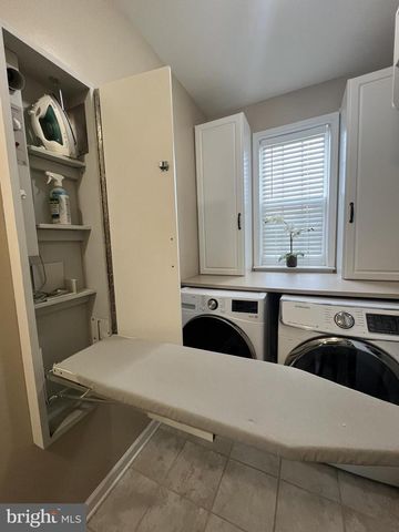 4 HUNT PLACE, Mechanicsburg, PA 17050