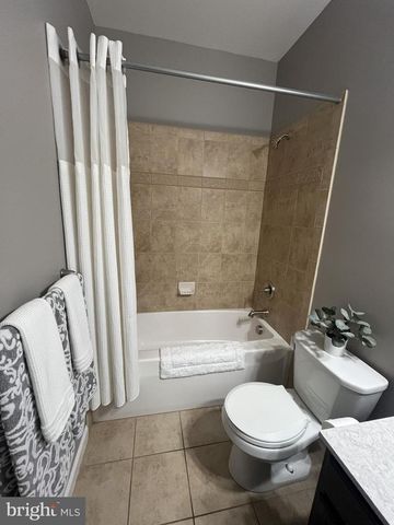 4 HUNT PLACE, Mechanicsburg, PA 17050