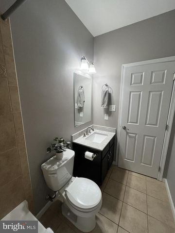 4 HUNT PLACE, Mechanicsburg, PA 17050