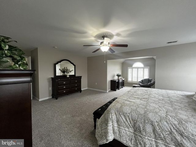 4 HUNT PLACE, Mechanicsburg, PA 17050