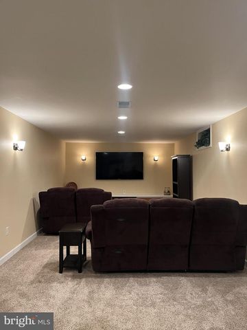 4 HUNT PLACE, Mechanicsburg, PA 17050