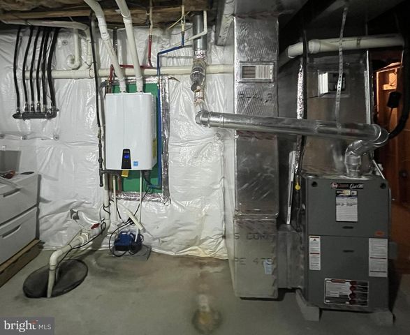 4 HUNT PLACE, Mechanicsburg, PA 17050