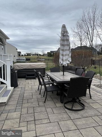 4 HUNT PLACE, Mechanicsburg, PA 17050