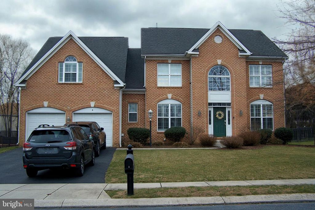 4 HUNT PLACE, Mechanicsburg, PA 17050