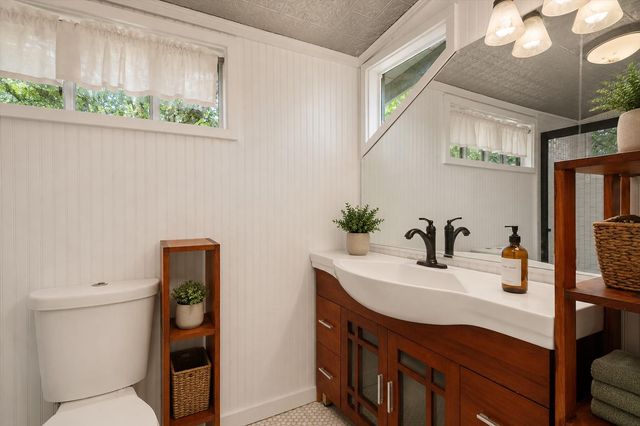 503 Short ST, Smithville, TX 78957