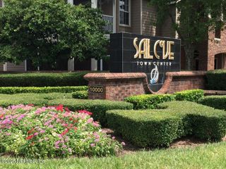 10000 GATE PARKWAY, Jacksonville, FL 32246