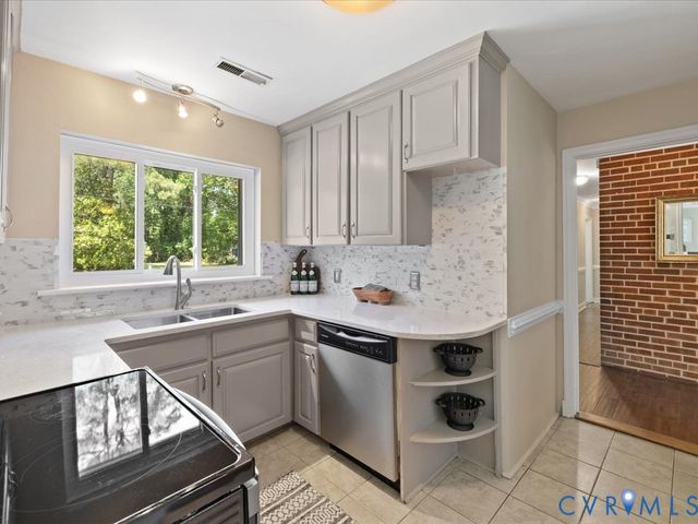 7641 Tanglewood Rd, Richmond, VA 23225