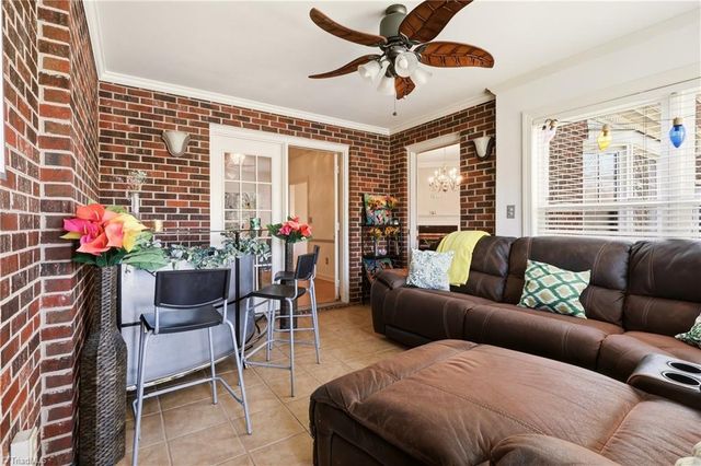 1327 Cotswald Terrace, Reidsville, NC 27320