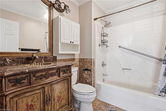 1327 Cotswald Terrace, Reidsville, NC 27320