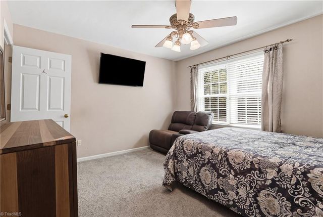 1327 Cotswald Terrace, Reidsville, NC 27320