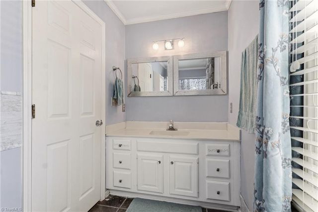 1327 Cotswald Terrace, Reidsville, NC 27320
