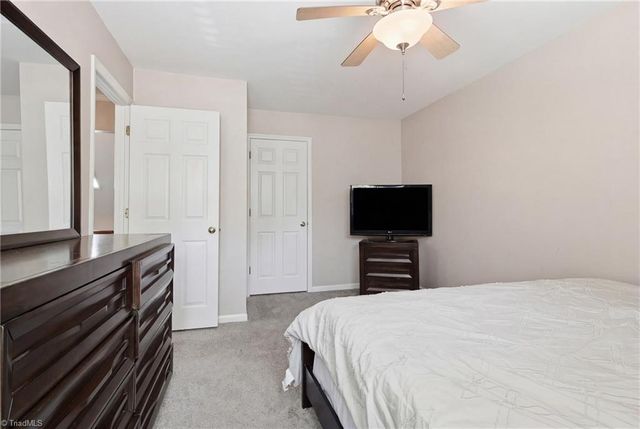 1327 Cotswald Terrace, Reidsville, NC 27320