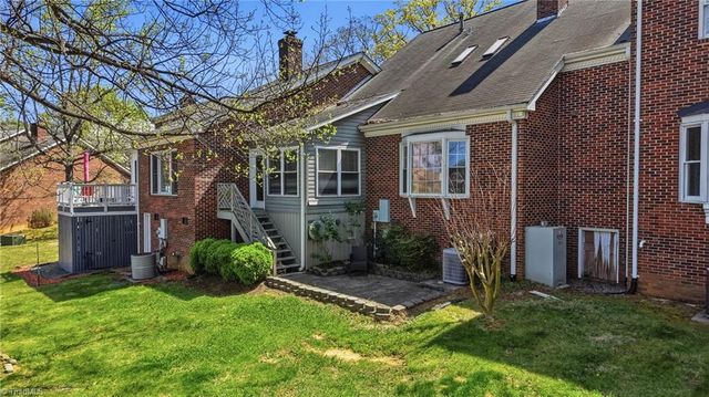 1327 Cotswald Terrace, Reidsville, NC 27320