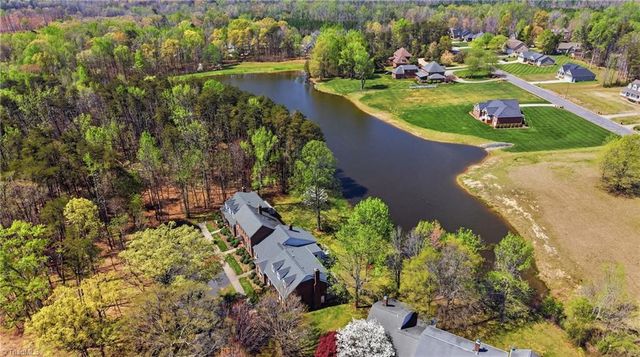 1327 Cotswald Terrace, Reidsville, NC 27320