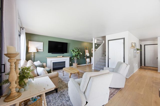 5537 38th Avenue S, Fargo, ND 58104