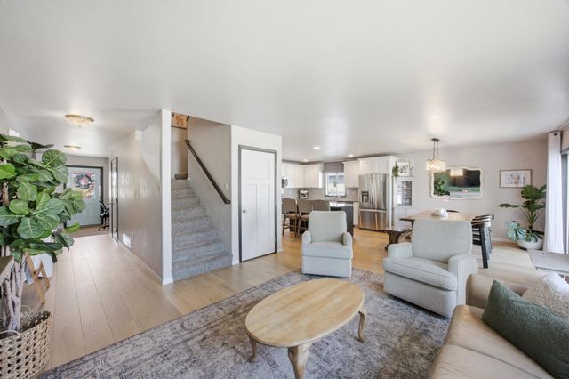 5537 38th Avenue S, Fargo, ND 58104