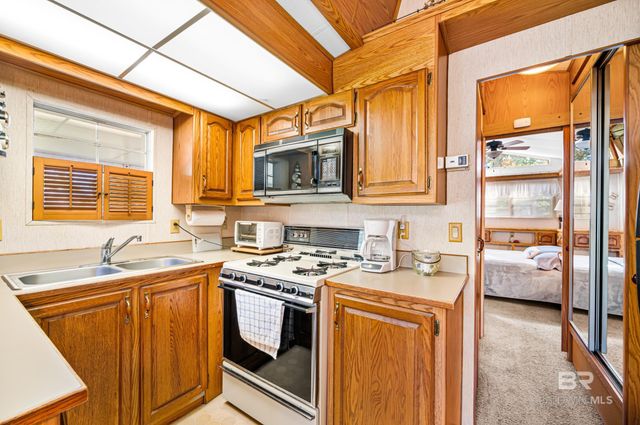 40 Buena Vista Drive, Lillian, AL 36549