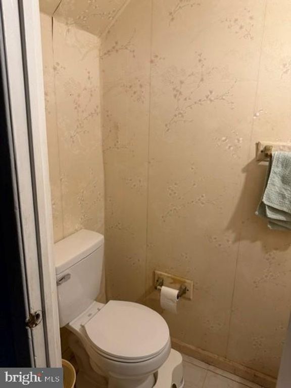 Image 22 of property listing at 2160 CONWELL AVE, Philadelphia, PA 19115