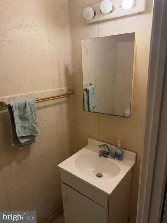 Image 23 of property listing at 2160 CONWELL AVE, Philadelphia, PA 19115