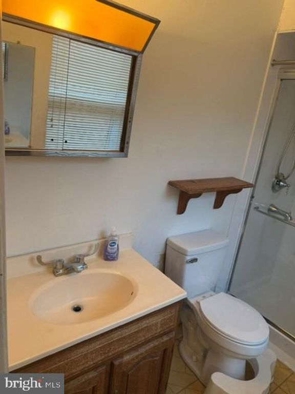 Image 9 of property listing at 2160 CONWELL AVE, Philadelphia, PA 19115