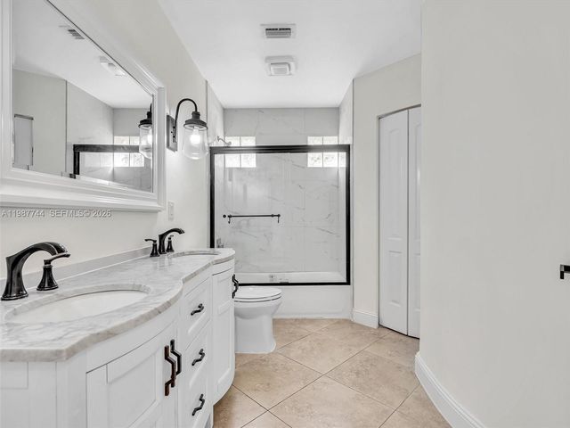 11407 Lakeview Dr 4-A, Coral Springs, FL 33071