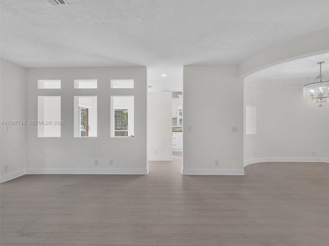 11407 Lakeview Dr 4-A, Coral Springs, FL 33071