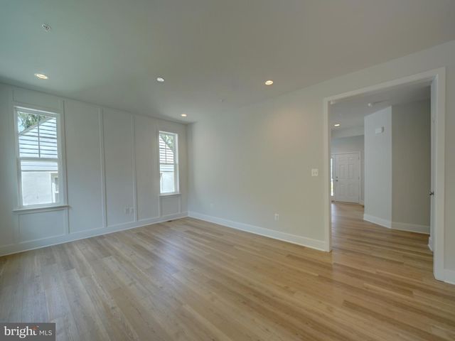 9429 FAIRVIEW AVE, Laurel, MD 20723