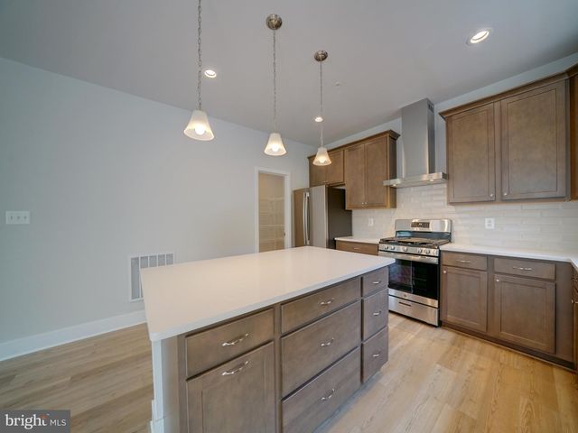 9429 FAIRVIEW AVE, Laurel, MD 20723