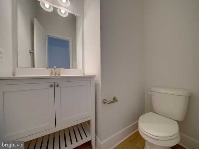 9429 FAIRVIEW AVE, Laurel, MD 20723