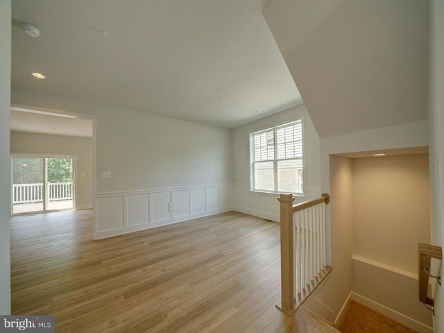 9429 FAIRVIEW AVE, Laurel, MD 20723