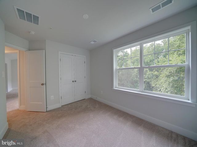 9429 FAIRVIEW AVE, Laurel, MD 20723