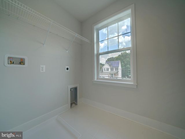9429 FAIRVIEW AVE, Laurel, MD 20723