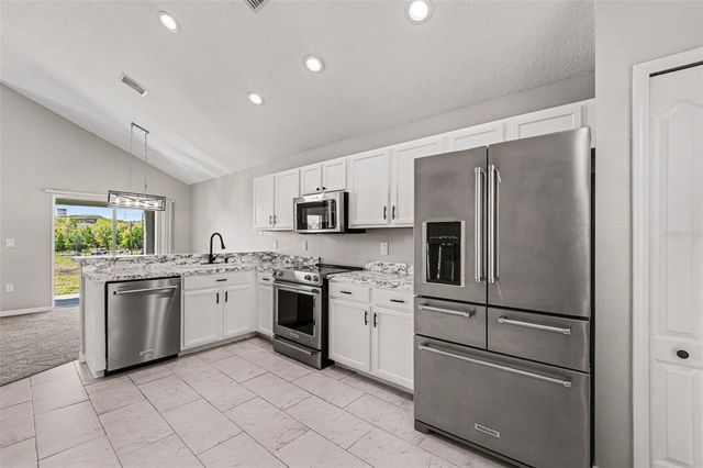 7533 MERCHANTVILLE CIRCLE, Zephyrhills, FL 33540