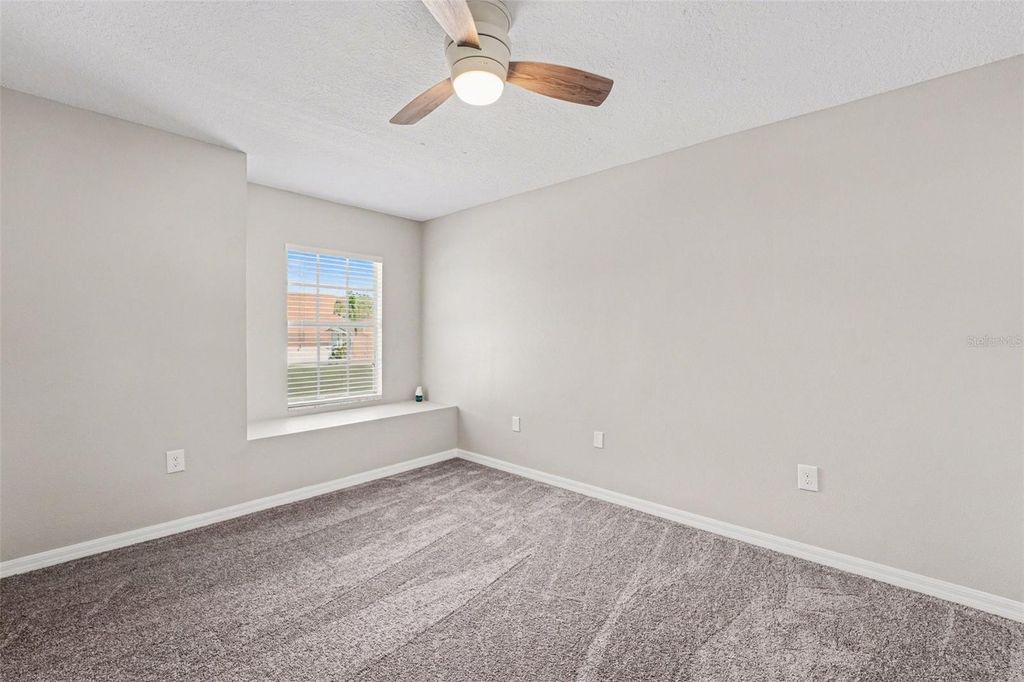 Image 15 of property listing at 7533 MERCHANTVILLE CIRCLE, Zephyrhills, FL 33540