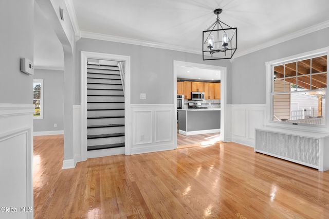 76 Oakdale Avenue, Rotterdam, NY 12306