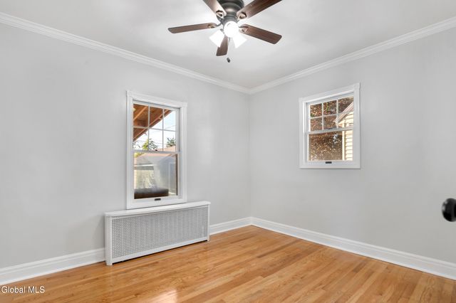 76 Oakdale Avenue, Rotterdam, NY 12306